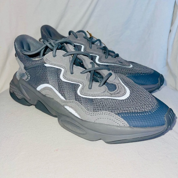 “New” no box - Adidas “Ozweego” color grey. - Picture 2 of 6